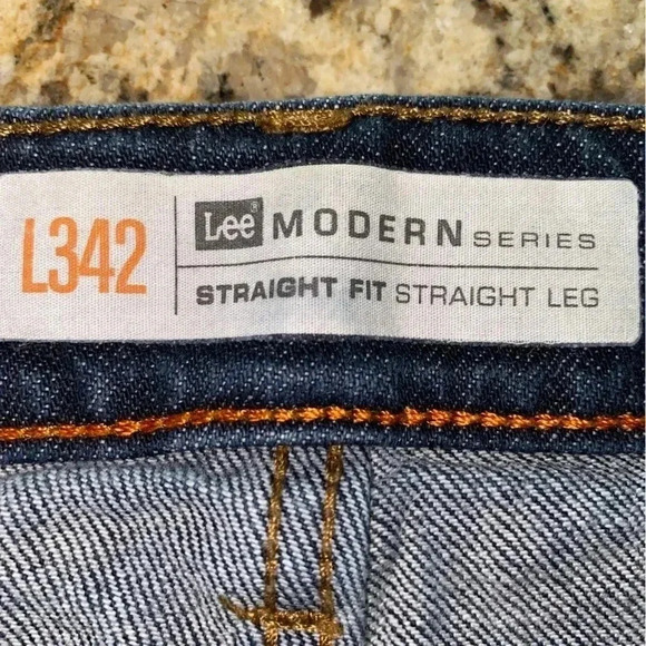 Lee Modern Jeans Straight Fit Straight Leg Size 34 Length 32 Excellent Condition - Picture 8 of 8